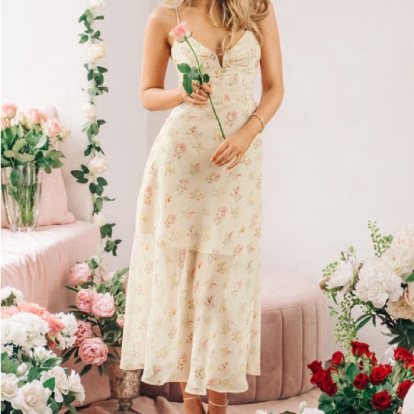 Cupshe Dresses Floral Lightweight Dress Perfect For A Summer